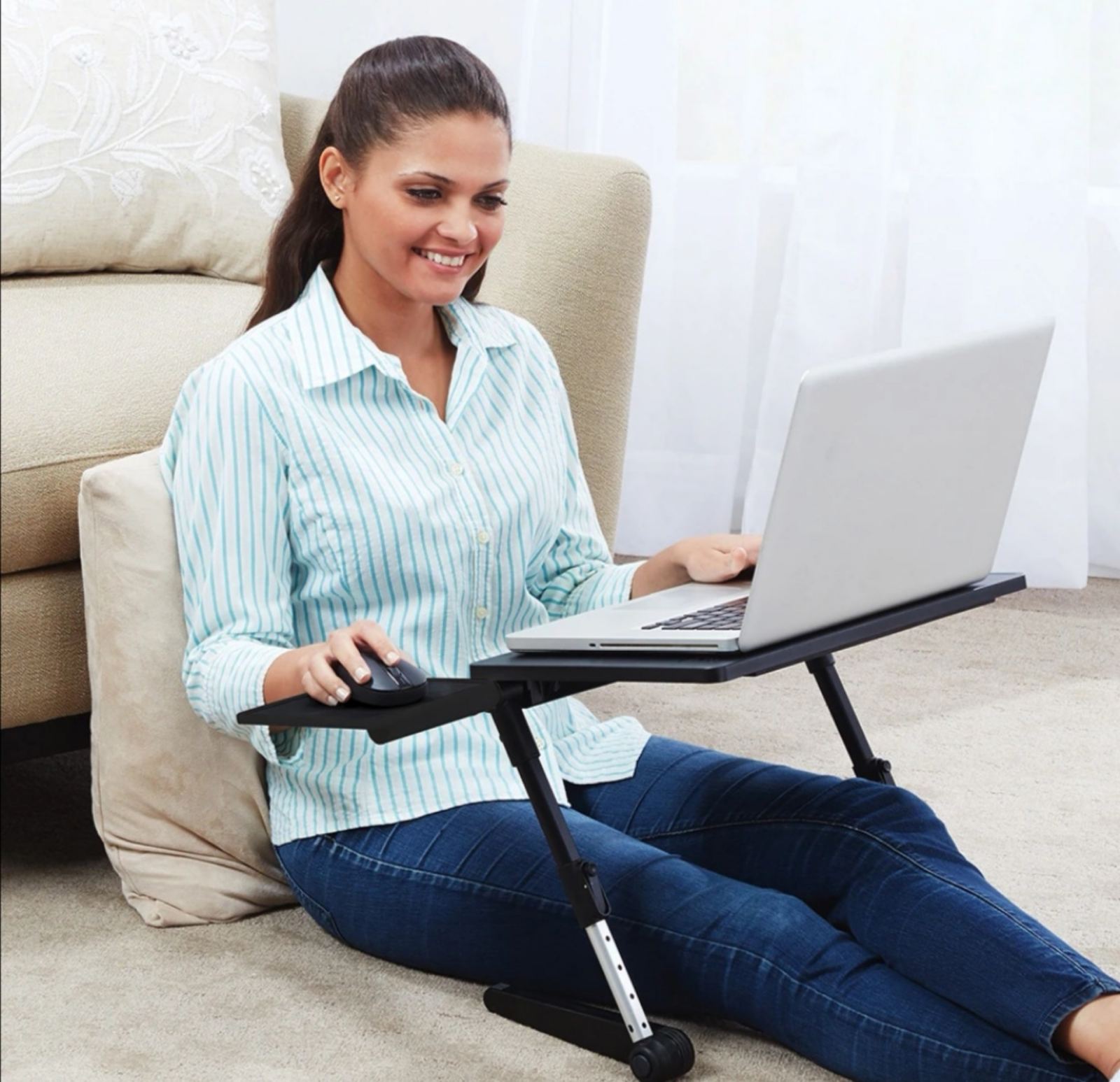 Podesivi sto za Lap Top novi model podesivi sto za laptop — prednja strana