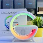 bluetooth zvučnik sa lampom — u upotrebi