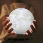 3D Mesec Lampa — Punjiva Noćna Lampa sa Dodirom i LED Svetlom - slika 3