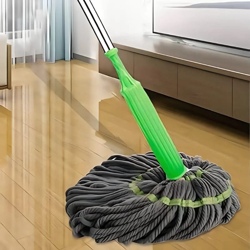 mop za pranje podova — u upotrebi