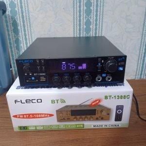bluetooth pojačalo - prednja strana